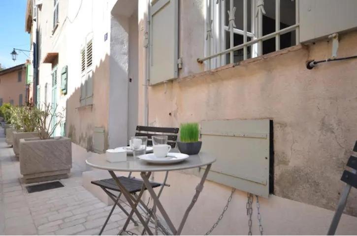 Appartement 3 Studios Centre Ville Saint Tropez Avec Parking Kültér fotó